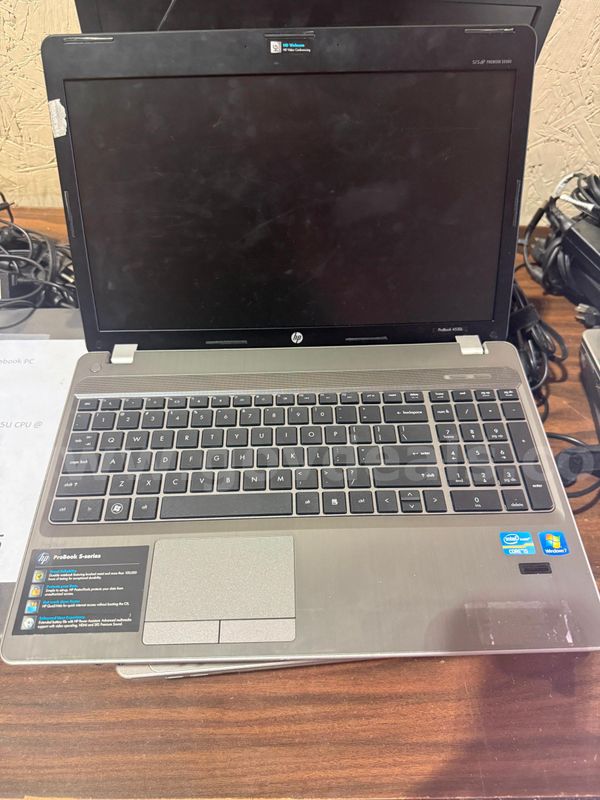 5 HP Laptops