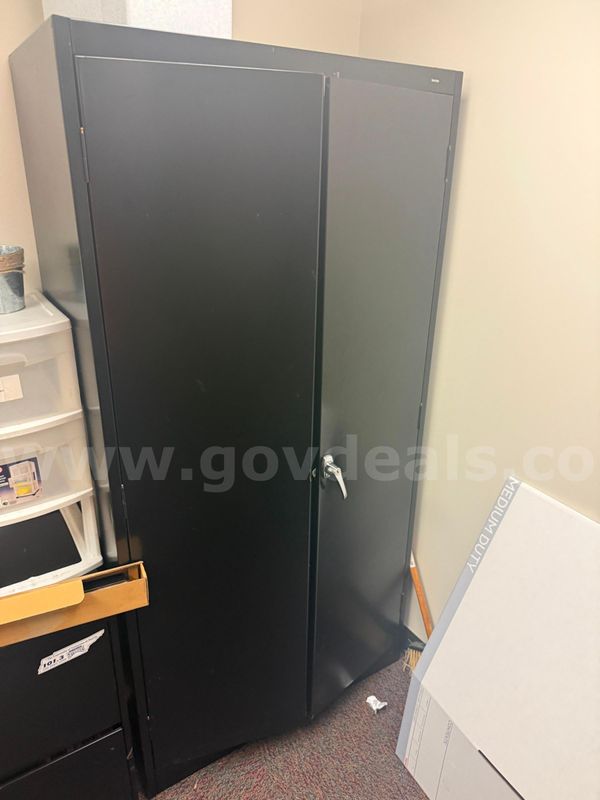 One lot of office furniture