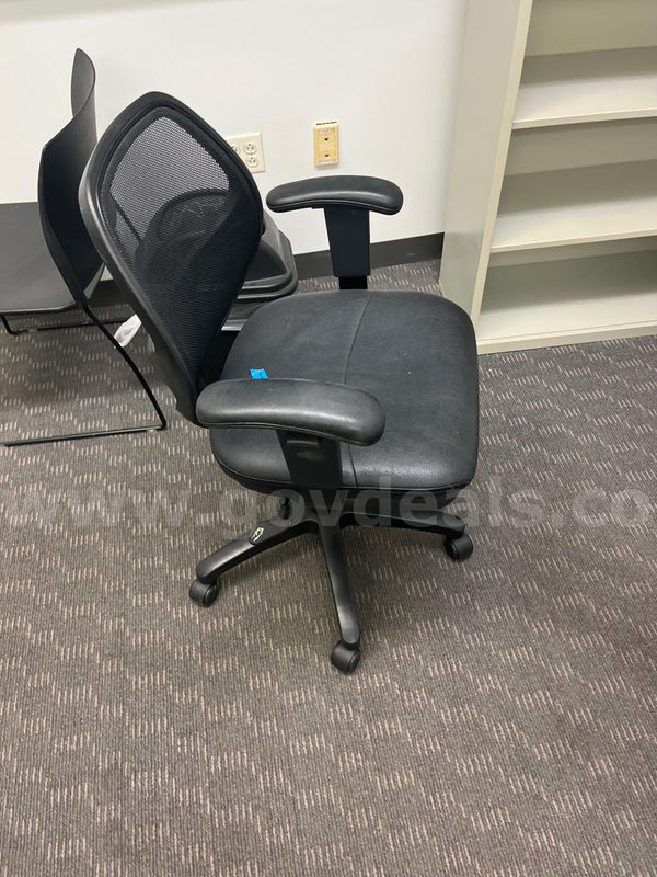 Black Rolling Office Chair