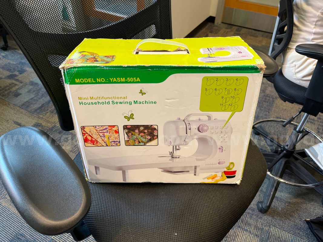 Mini Household Sewing Machine