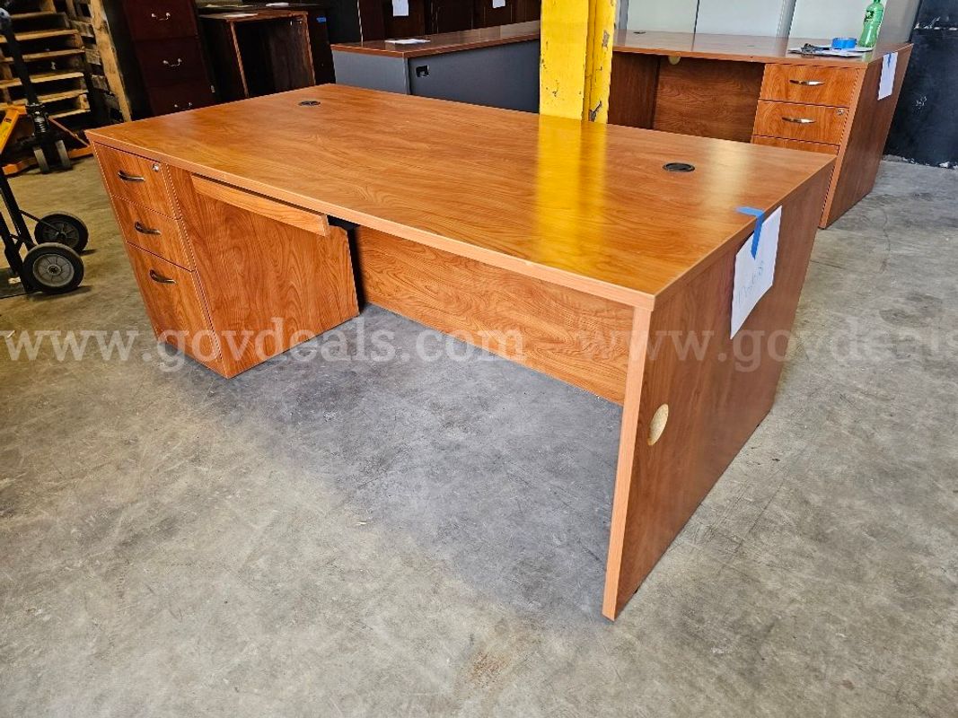 Desk 8 (1 of 12)