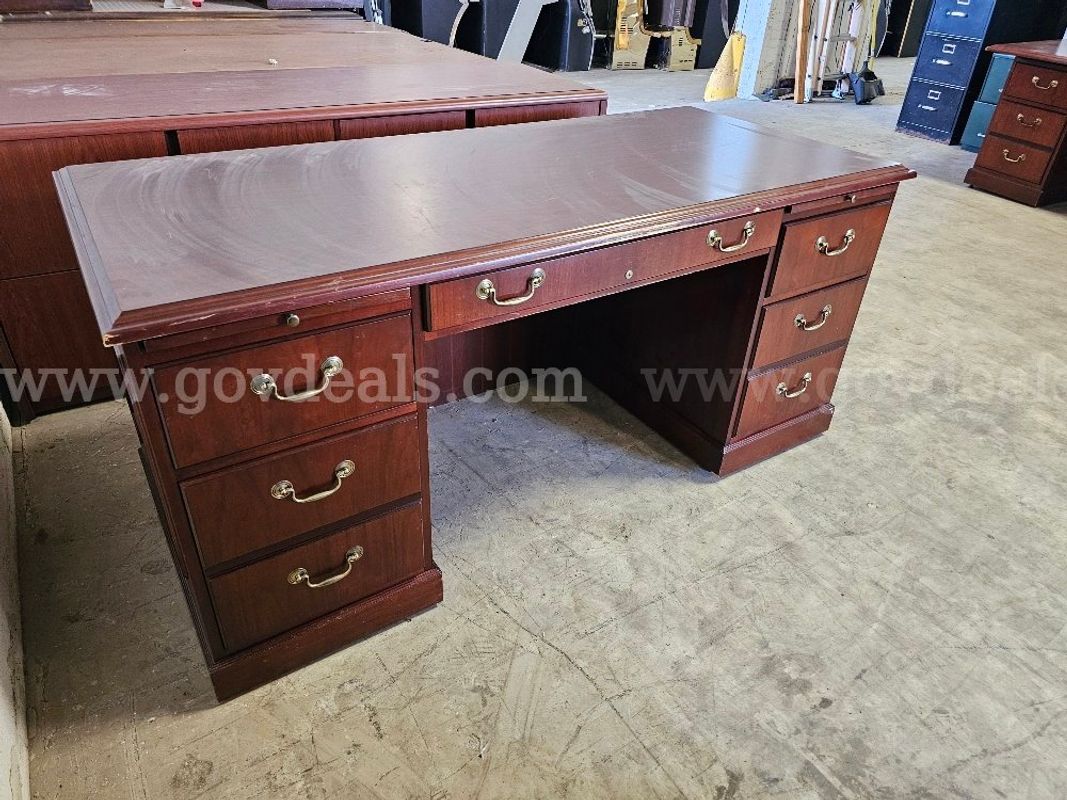 Desk 2