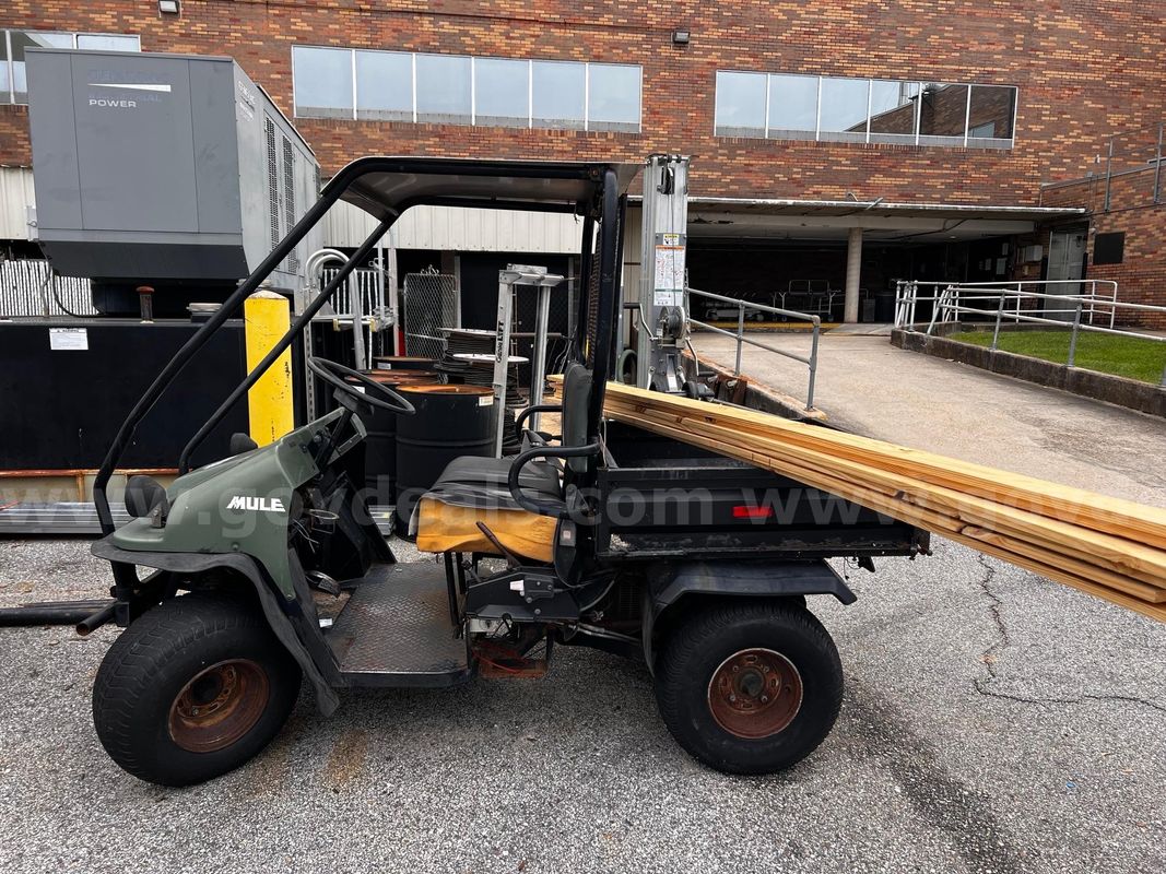 Mule 550 golf Cart (NOT WORKING)