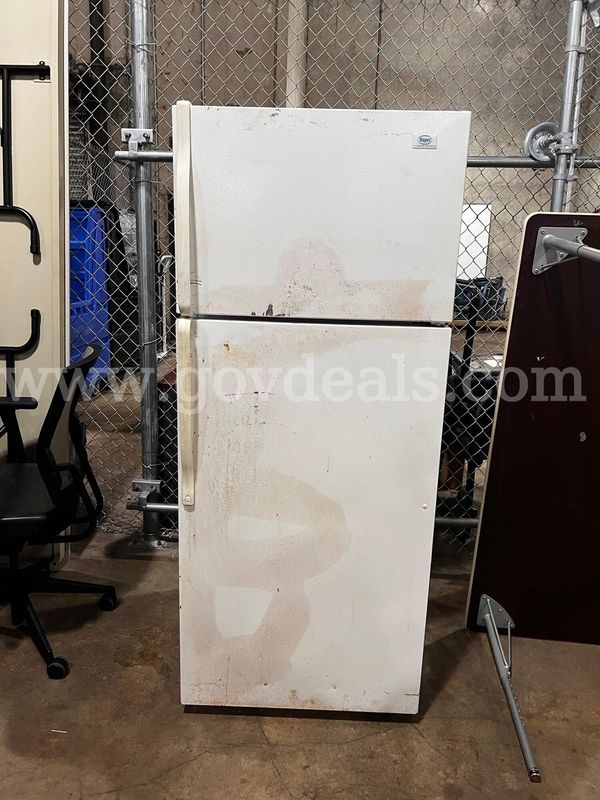 Roper 5.5ft Fridge/Freezer
