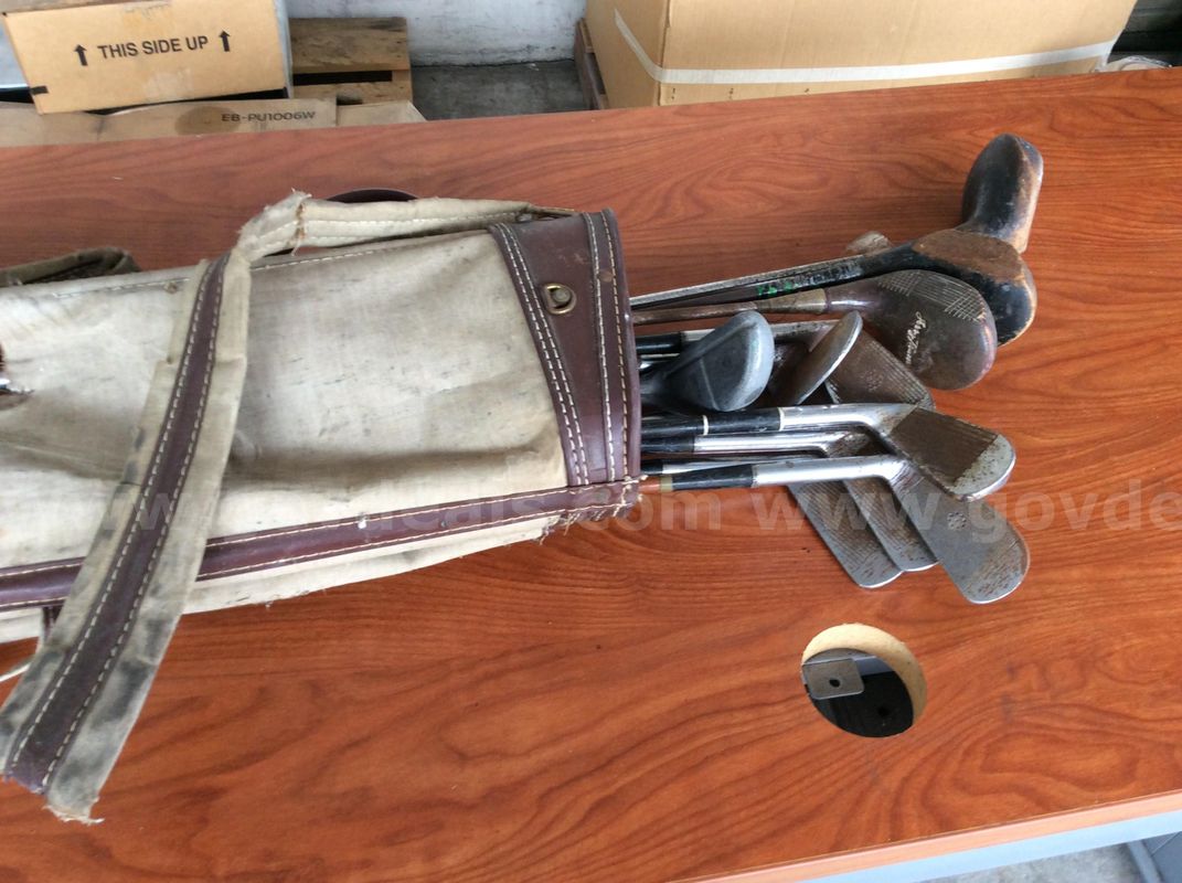 Used Golf Club Set With Carry Bag