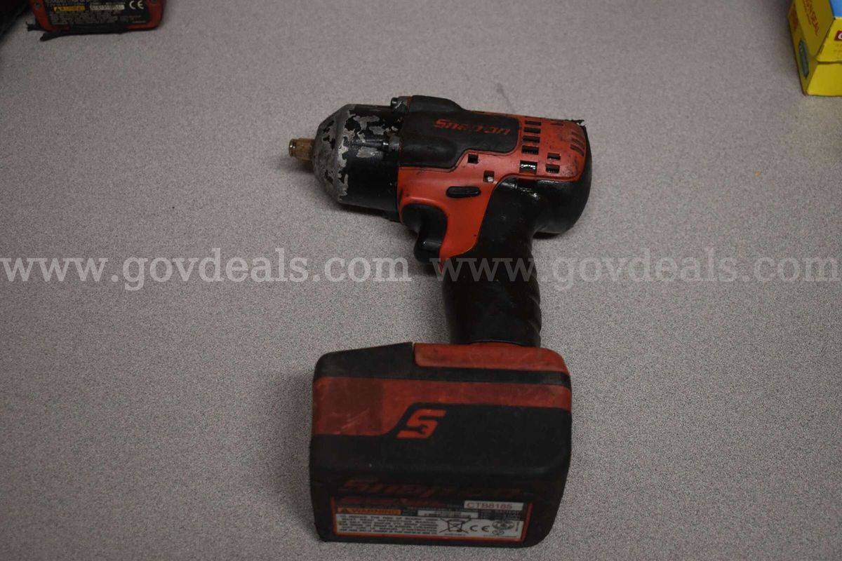 Cordless Impact with 1 18v Lithium Ion Batteries