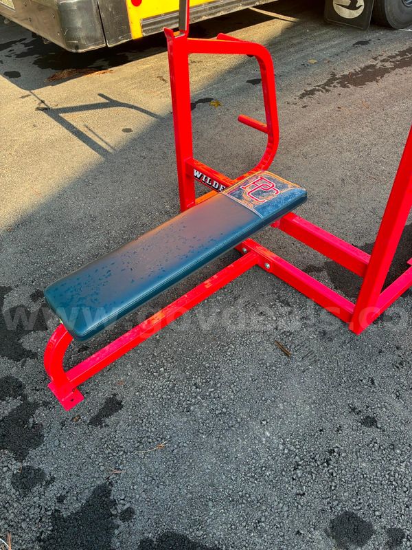 Wilder weight lifting bench.