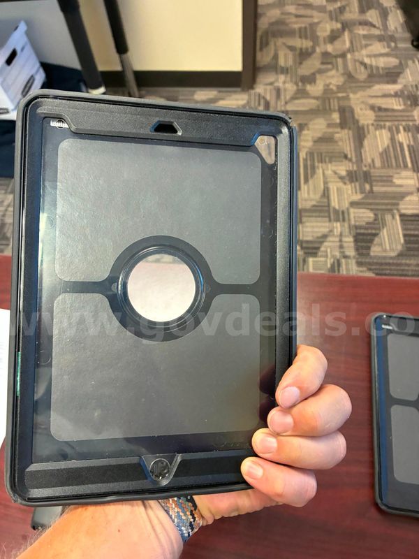 Otter box case for A1893 6th gen ipads