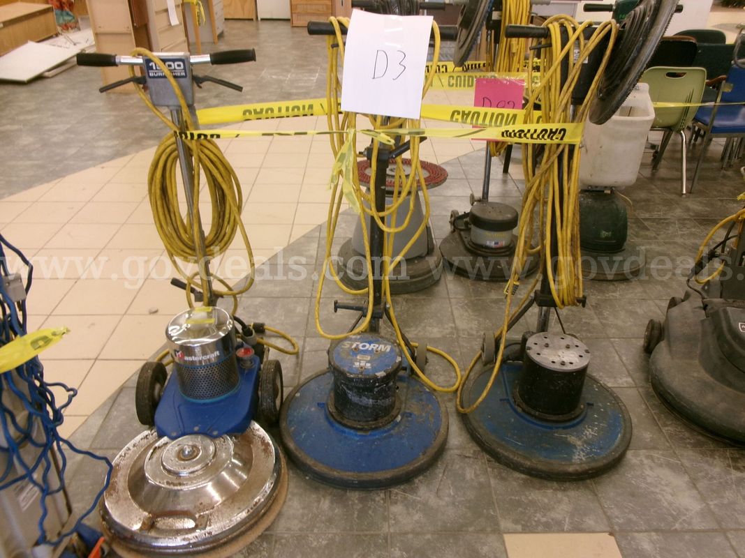 Floor Machines, Windsor Storm SP20 S#10029239, Windsor Storm SP20 S#10029702, Mastercraft MBS1500