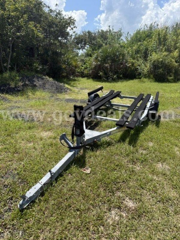 Zumbo Load-Rite Boat Trailer - 20"