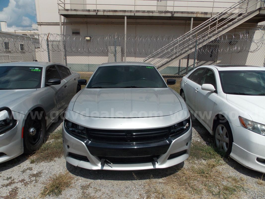 2019 Dodge Charger / Police