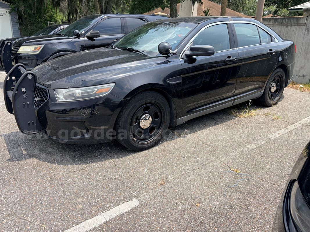 2015 Ford Taurus