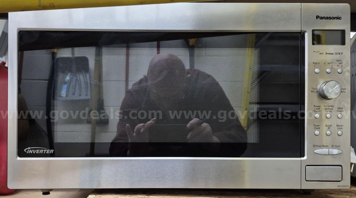 Panasonic Microwaves Lot of 3