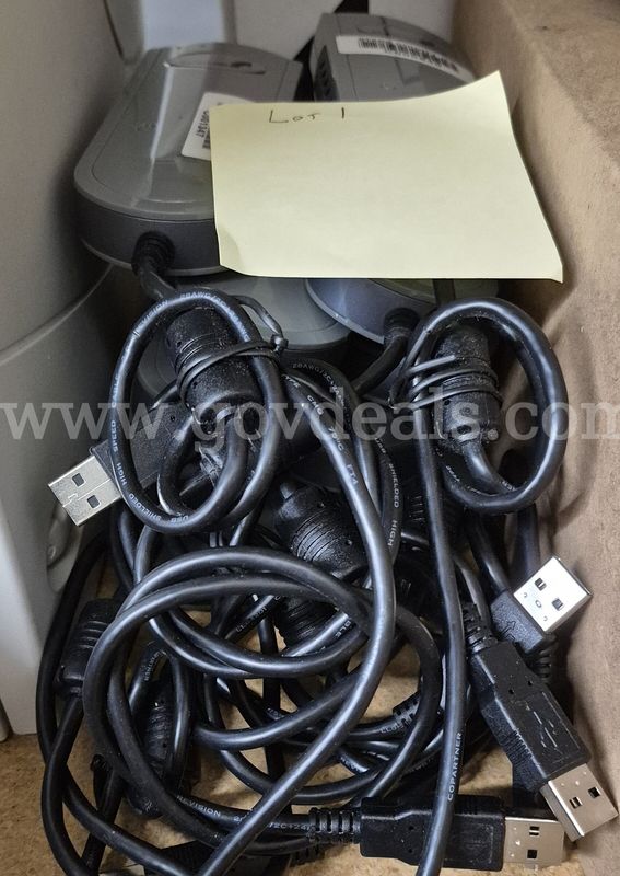 USB-A to VGA adapter lot of 10