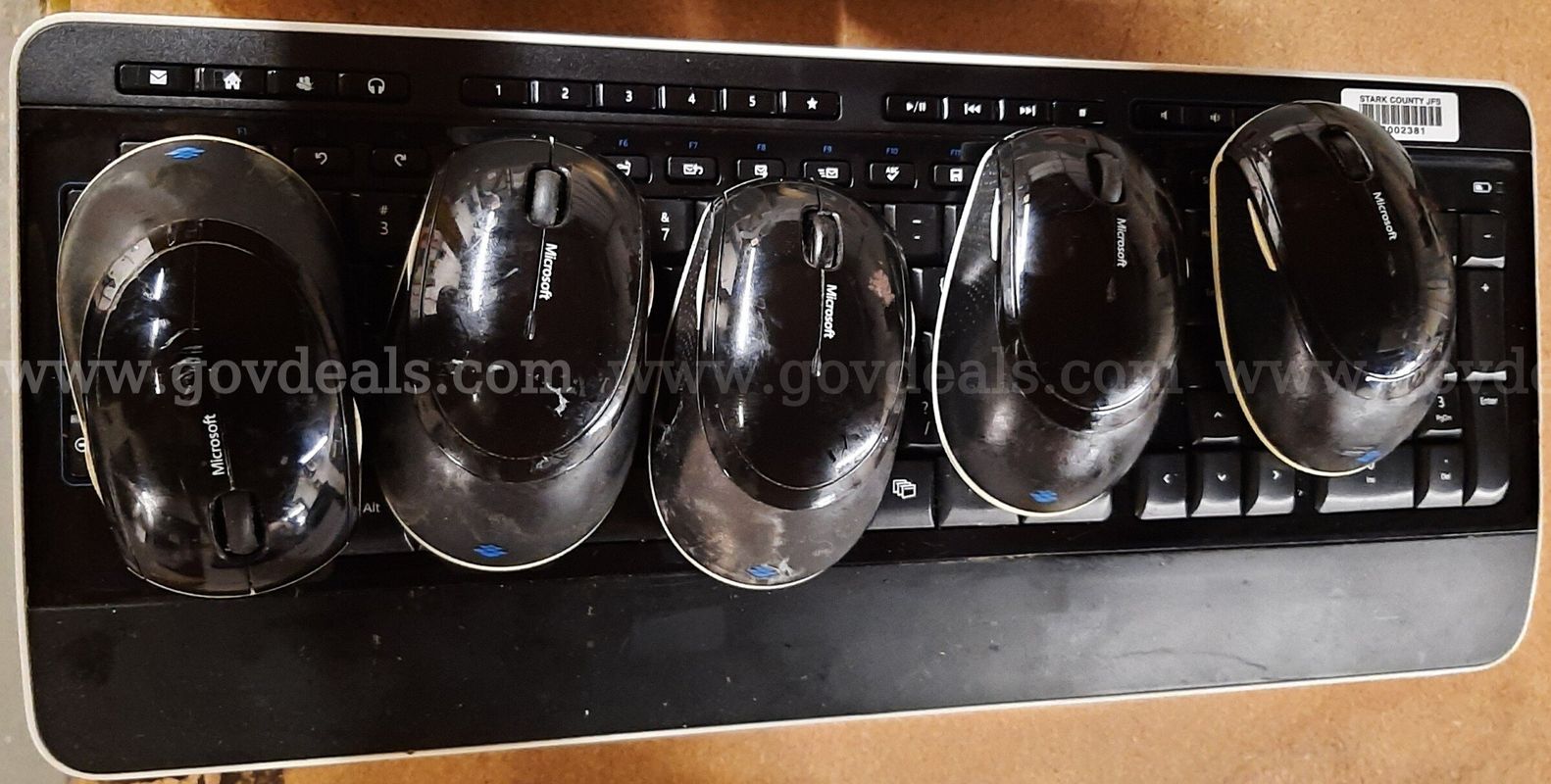 Microsoft Wireless Keyboard and Mouse Combo Lot of 5