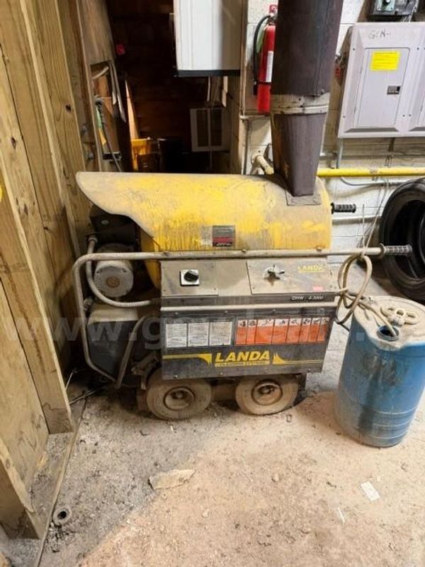 Landa Pressure Washer