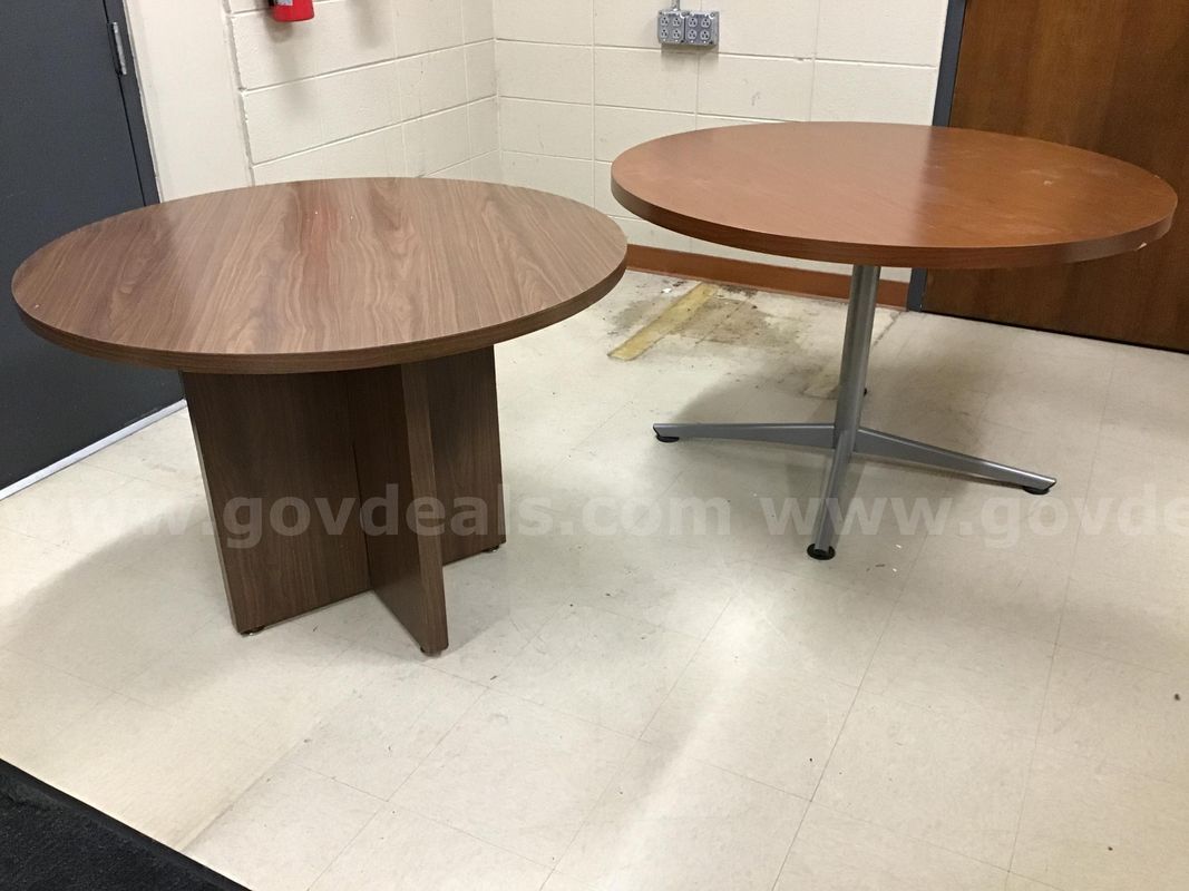 2 round tables, non-matching (3)