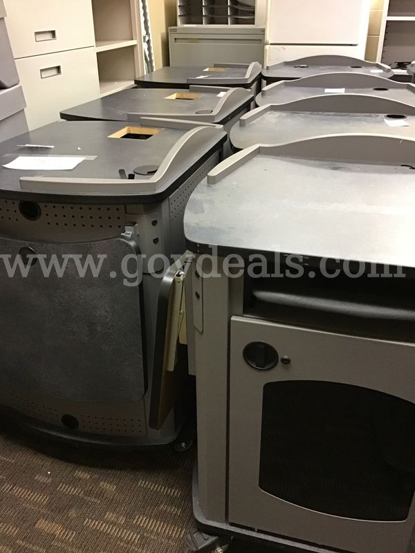 7 lecterns (B)