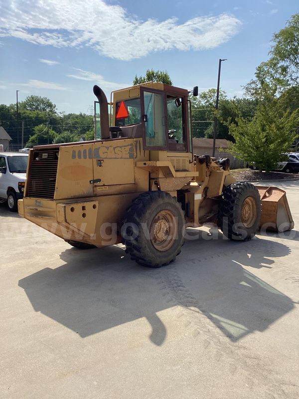 1990 Case Model 621 Wheel Loader