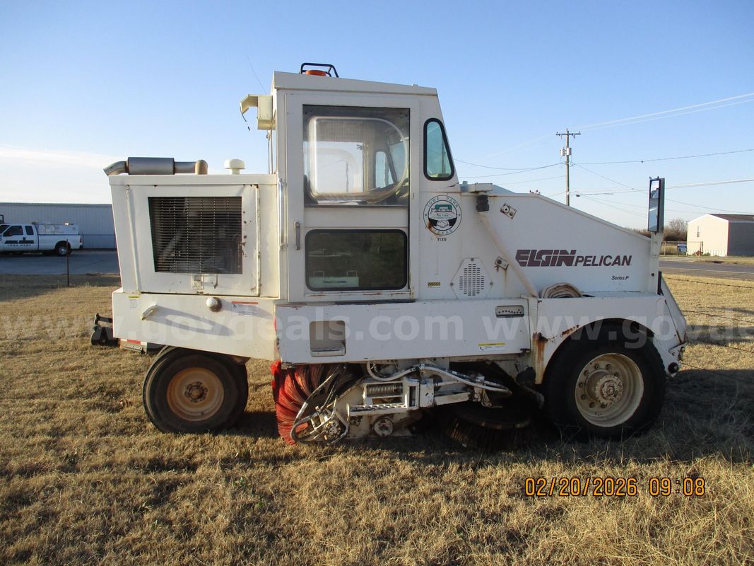 1996 Elgin Pelican- P Street Sweeper