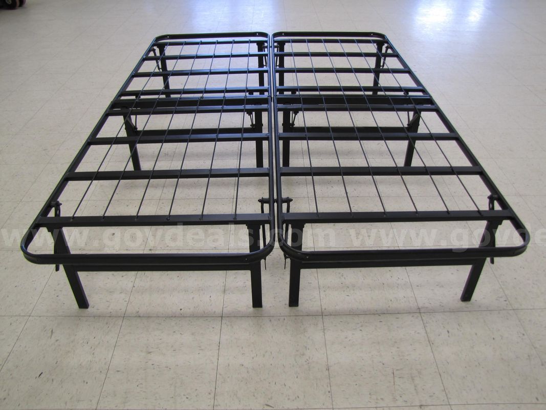 Pair of mattress supports