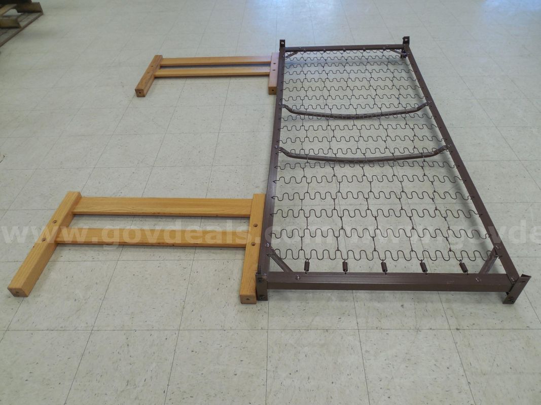 Bedspring with end posts