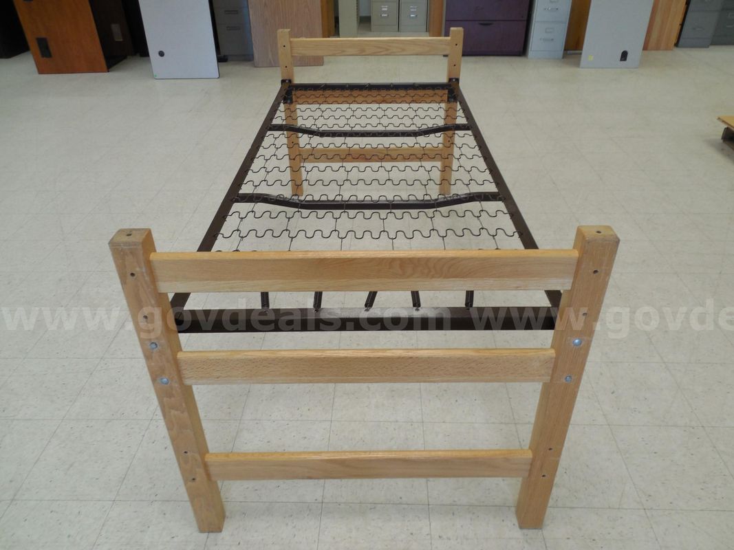 Bedspring with end posts