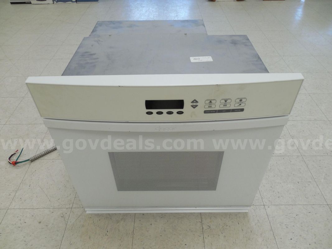 Wall oven