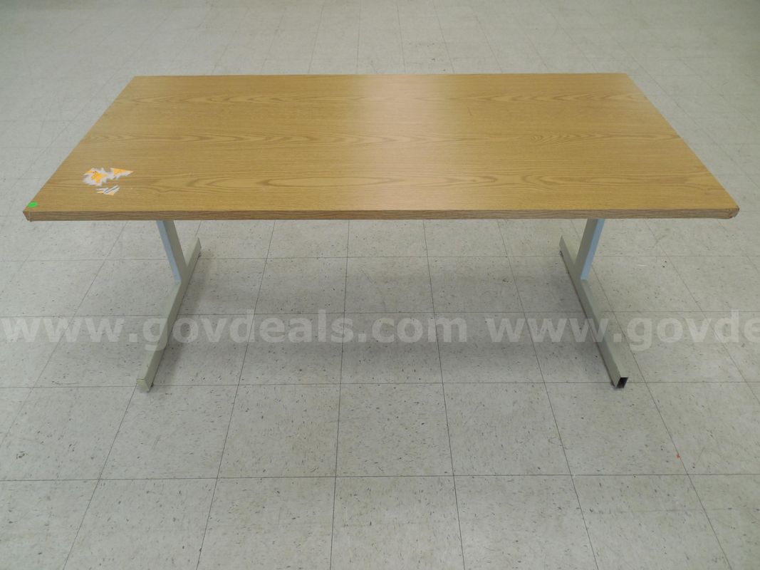Computer desk