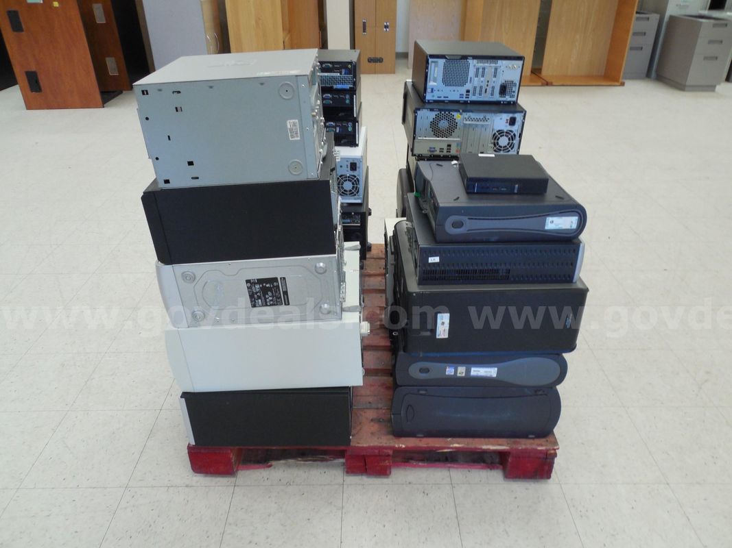 Pallet of mixed P.C towers - Partially disassembled