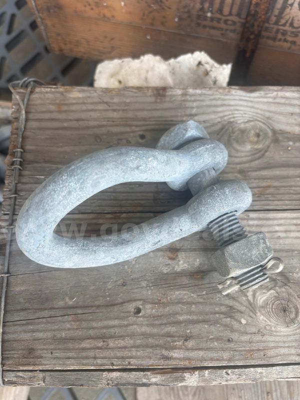 Hughes Brothers 2266/2866 Twisted Shackles