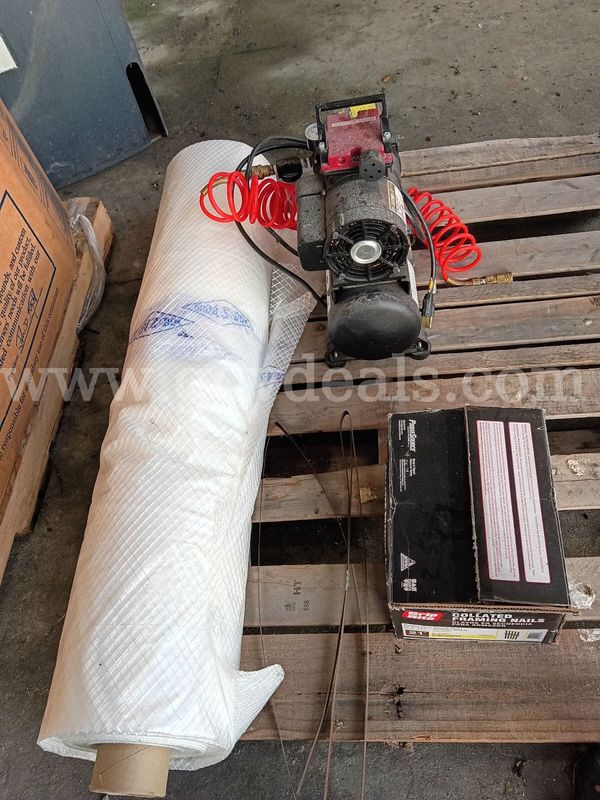 A Three Piece Surplus Lot of Miscellaneous Items