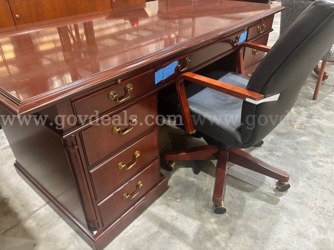 Cherry Wood Executive Office Desk & Chair