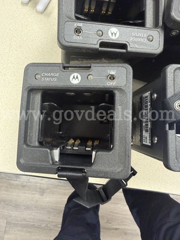 Motorola Base Charger/ Vehicle Mount for Motorola 5000 set of 7