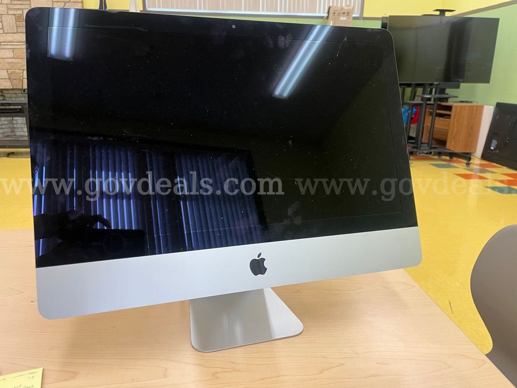 Apple desktop (very old)